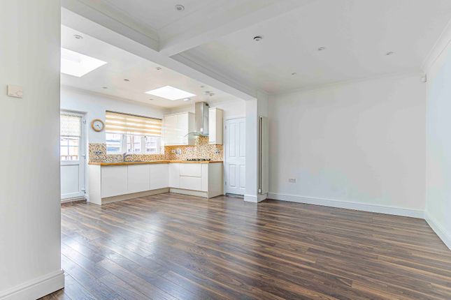 20, Clarendon Road, Hertfordshire photo 4