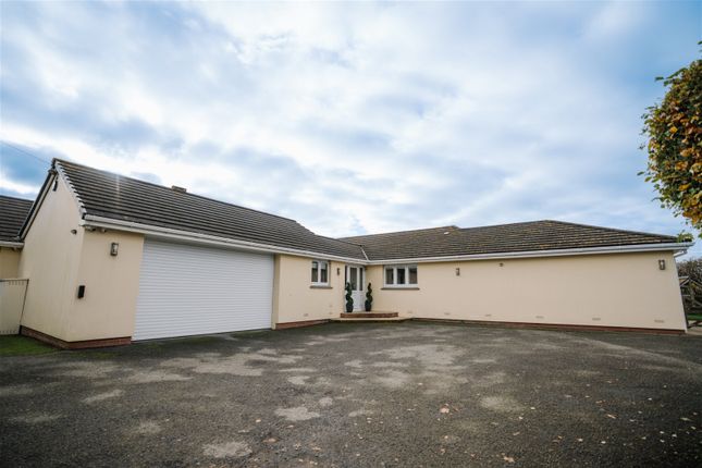 Bungalow for sale in Eastacombe, Barnstaple