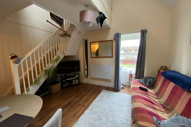 15 Millford, Goldsworth Park, Woking photo 2