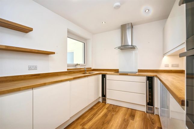 10B, South Cliff Tower, Bolsover Road, Eastbourne photo 4