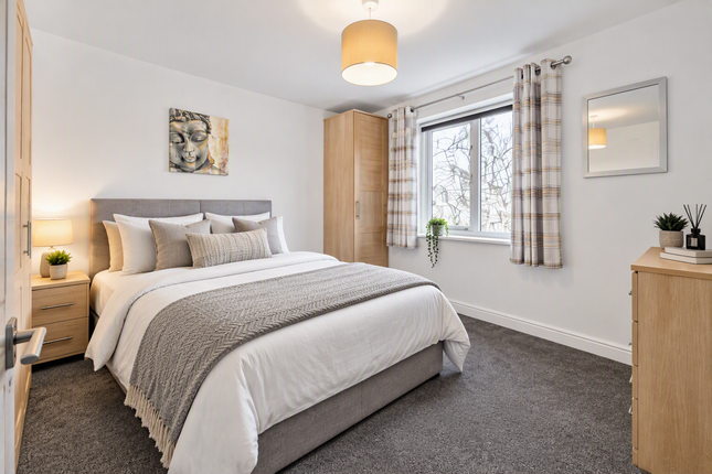 25 Richens Close, Hounslow photo 4