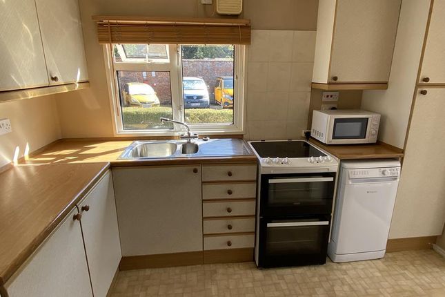 21, Westhorpe Park, Marlow photo 4