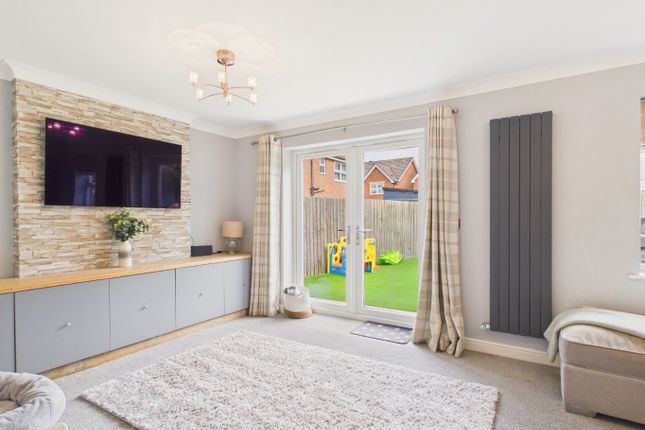 217 Auchinleck Close, Driffield, East Riding of Yorkshire photo 2