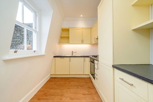 Flat 6, 105, St. Georges Square, London photo 2