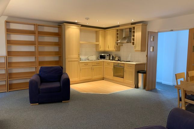 Flat 16, Birmingham photo 3