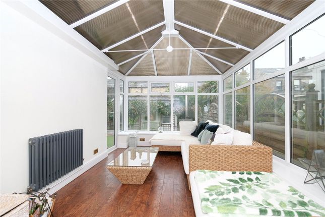 14, Moorfield Drive, Shipley photo 4
