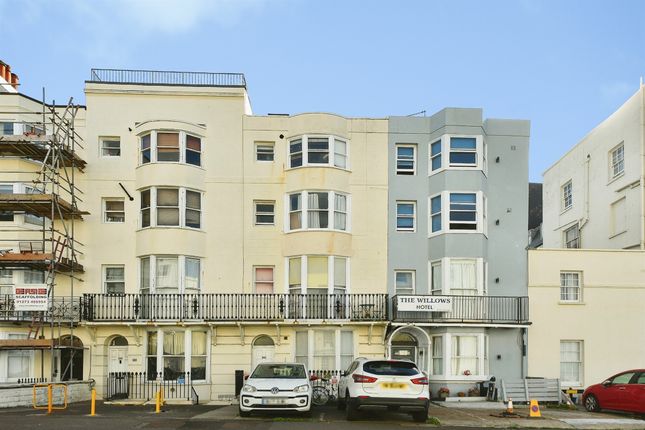 Studio flat on Flat 2, 25-26, Lower Rock Gardens, Brighton, £55,000