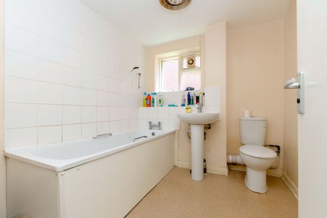 Flat for sale in Elmwood Road, Croydon