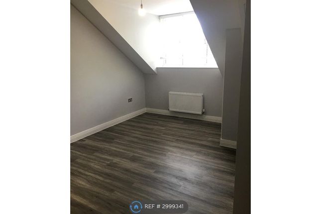 Flat, Sycamore Court Crawley Green Road, Luton photo 3