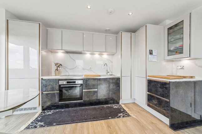 Flat 100, Chesterton House, Gayton Road, Harrow photo 3