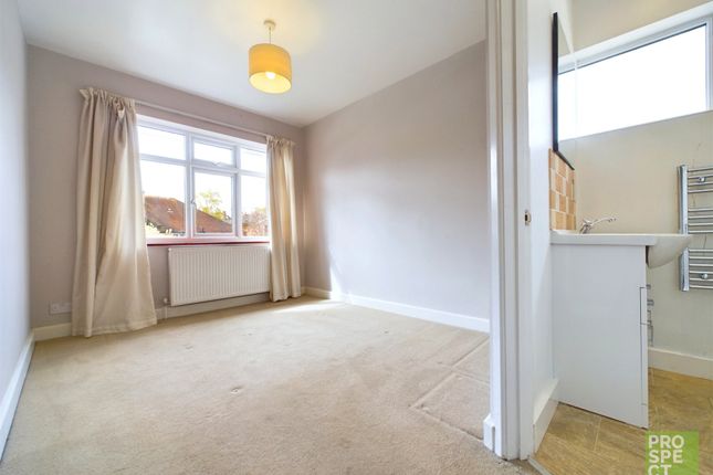 Detached house for sale in Belmont Park Avenue, Maidenhead, Windsor And Maidenhead