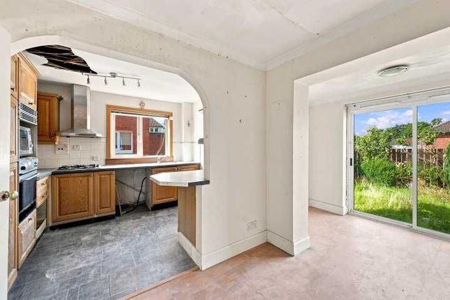 28 Muirhead Road, Glasgow photo 5