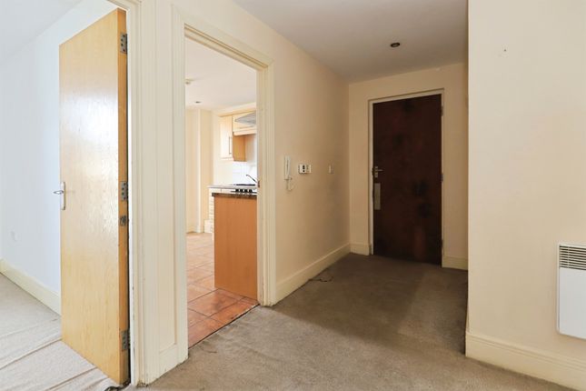 17, Liana Gardens, Wolverhampton photo 4