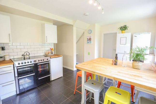 9 The Crescent, Brighton photo 2