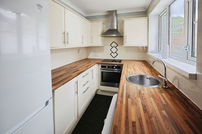 16, Helmington Terrace, Crook photo 4
