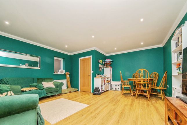 48a, Fourth Avenue, Sudbury photo 3