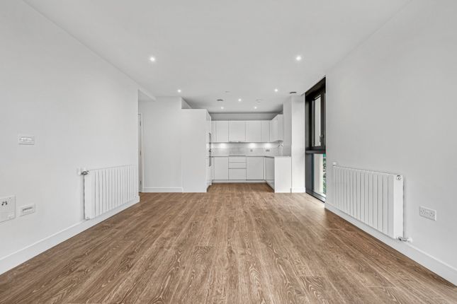 2-bed house on 1, Affinity View London, Canary Wharf, £3,100/mo