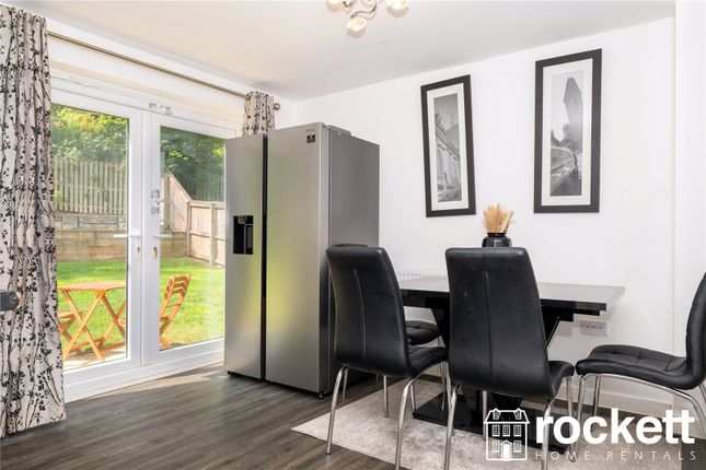 66, Philip Clarke Drive, Staffordshire photo 4