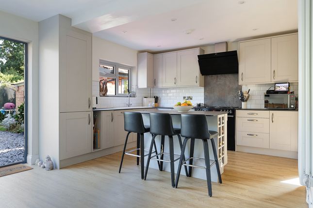197, Balcombe Road, Surrey photo 3