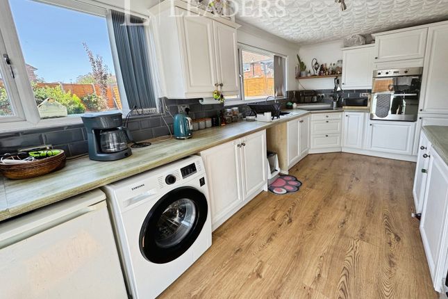65, Linkenholt Way, Hampshire photo 2