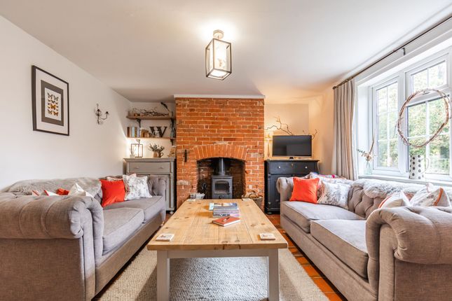 Willow Cottage, 4 The Street, Fakenham photo 4