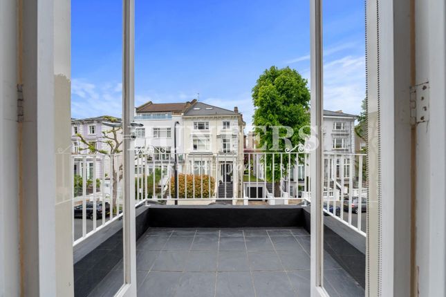 Flat for sale in Buckland Crescent, London