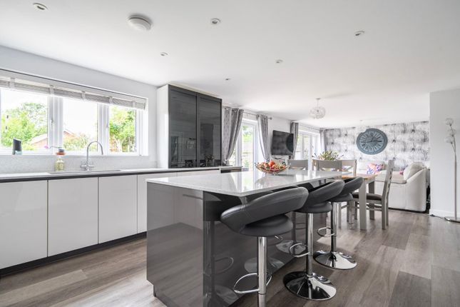 20, Herons Way, Hayling Island photo 3