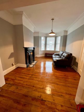 115 Ashton Road, Luton photo 3
