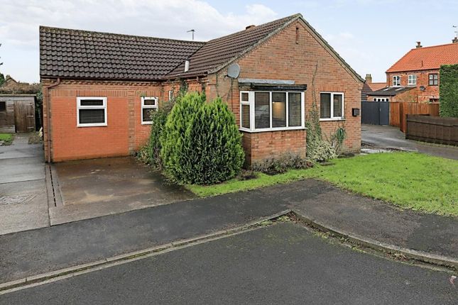 Bungalow to rent in St. Helens Rise, Wheldrake, York