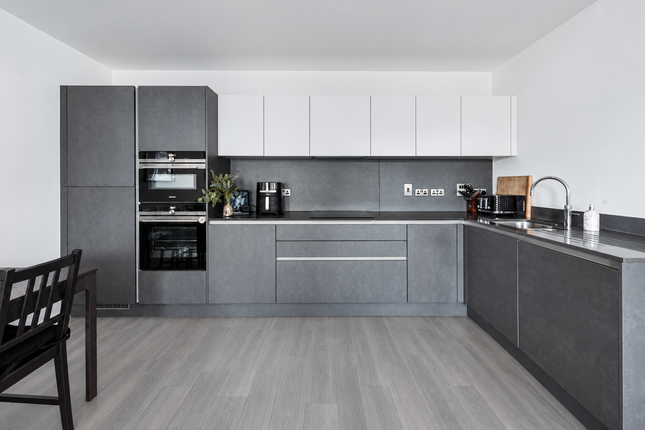 4 Wiltshire House, London photo 2