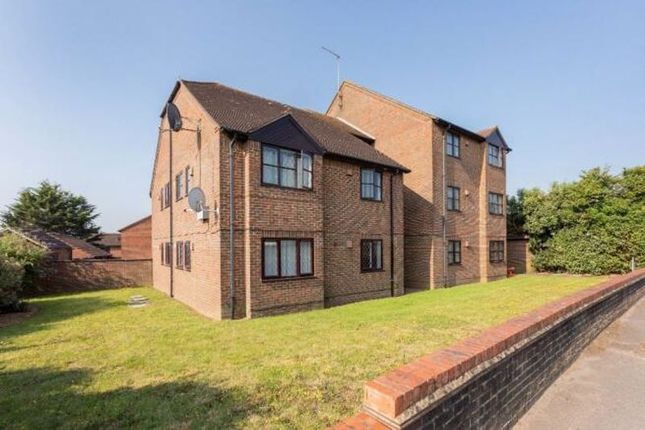 Flat for sale in Raleigh Close, Cippenham, Slough