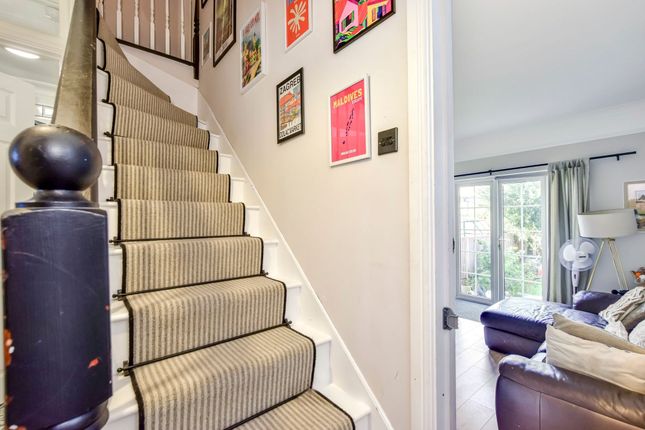 10 Belswains Lane, Hemel Hempstead photo 5
