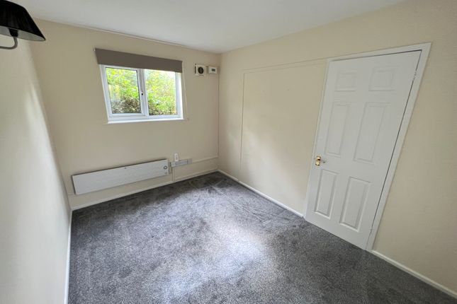 9, Swindon photo 2