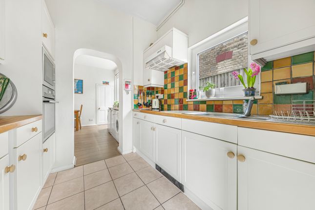Kitchen (2)