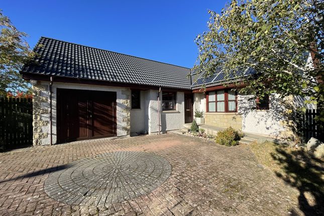 113 Knockomie Rise, Forres photo 2