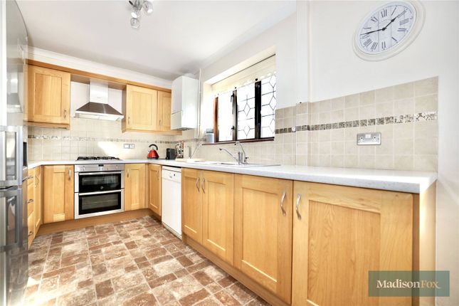 24, Whitehills Road, Essex photo 4