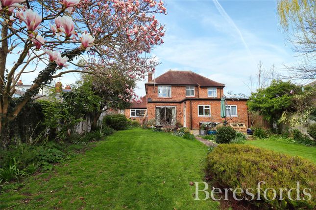 29, Volwycke Avenue, Essex photo 3
