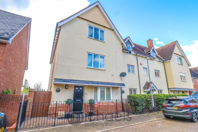 Thumbnail Town house to rent in Rouse Way, Colchester