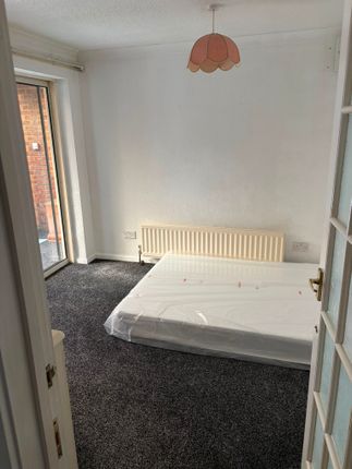 67, Warden Hill Road, Luton photo 4