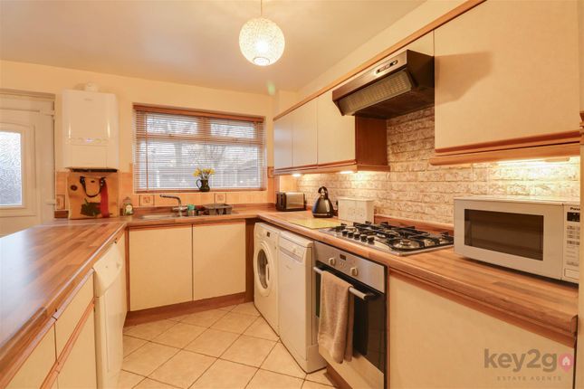 58, May Tree Lane, Sheffield photo 3