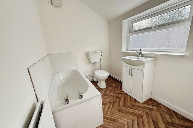 29, Northumberland Ave, Kidderminster photo 5