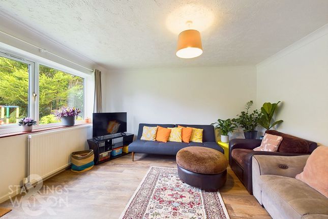 2-bed house on 18 Burgess Way, Norwich, £250,000