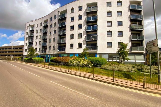 2 bed flat for sale in Loates Lane, Watford WD17