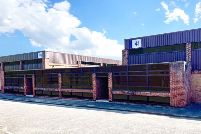 Thumbnail Industrial to let in Unit 40 Suttons Business Park, Suttons Park Avenue, Reading