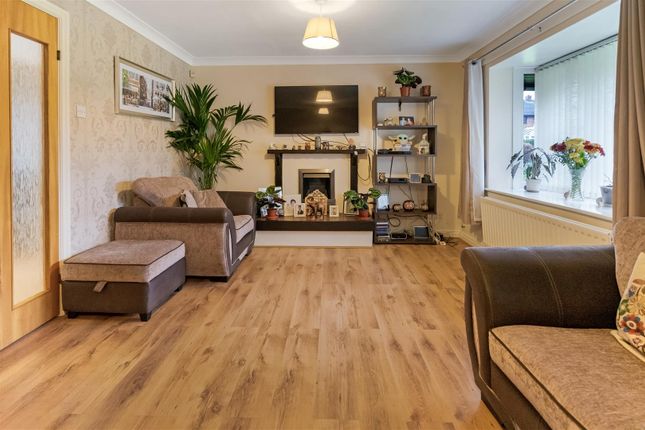 6, Netherby Rise, Darlington photo 2