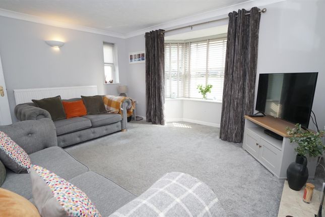 29, Rush Croft, Bradford photo 2