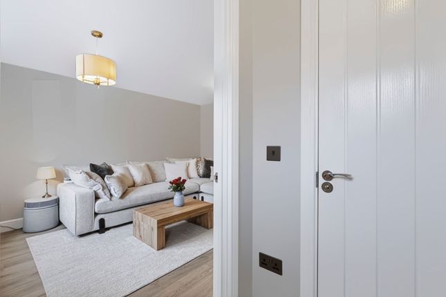 9 Ffordd Y Friallen, Pontypridd photo 4
