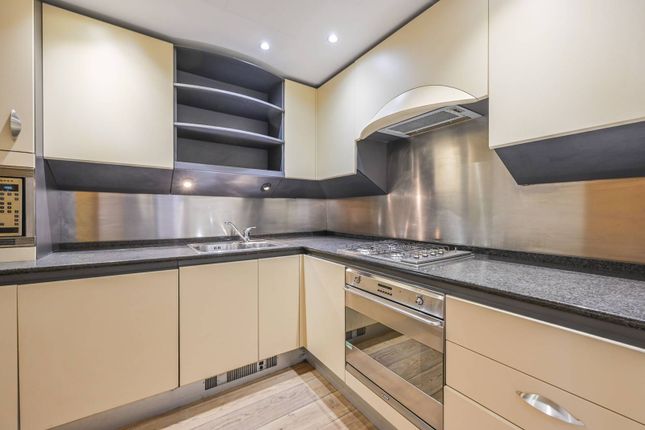 Thumbnail Flat to rent in Belgrave Court, Canary Wharf, London