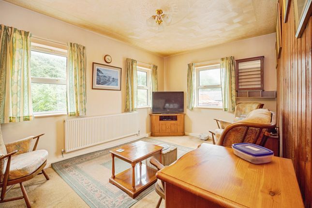 Flat 3, 20, Weston Road, Weymouth photo 3