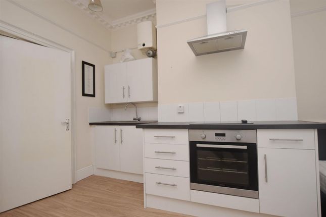 Flat 2, 30 Cumberland Street, Bristol, Bristol photo 2